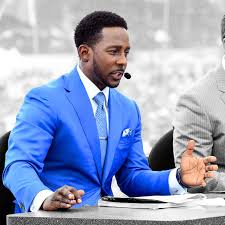 Breaking News: Notre Dame Irish Appoint Former American Professional Football Legend Desmond Howard as New Assistant General Manager…