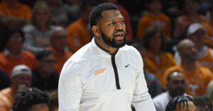 Breaking: Tennessee assistant coach Rod Clark addresses departure with statement on….