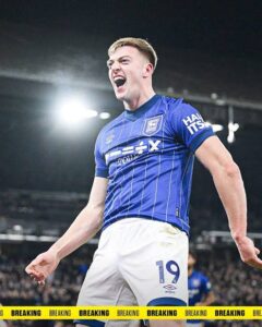 🚨 𝐁𝐑𝐄𝐀𝐊𝐈𝐍𝐆: Liam Delap’s contract includes £𝟑𝟎𝐦 release clause amid growing Premier League interest…