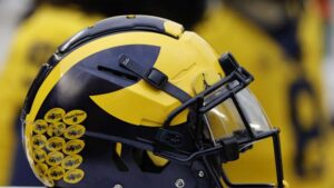News Report: Michigan football misses out on ’26 defensive prospect to Big Ten rival….