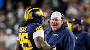Breaking: Four-star defensive lineman rejects Michigan, commits to rival Big Ten school…