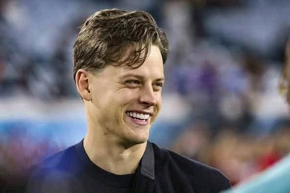 Joe Burrow Stuns LSU Tigers with Massive Gift — Donates Two Lavish Team Buses: “We Built This Legacy — Let’s Ride Like It”….