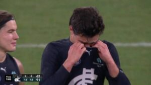 Shocking Report: Collingwood Star Steps Away from Team Duties Following Revelations from Internal Source…
