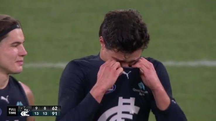 Shocking Report: Collingwood Star Steps Away from Team Duties Following Revelations from Internal Source…