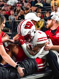 So Painful: Wisconsin Badgers Player Tragically End His Career Due to….