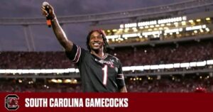 LEGENDARY HOMECOMING: Alshon Jeffery Surprises South Carolina Gamecocks with Two Ultra-Luxury Buses in Unforgettable Gift That Honors His Roots….