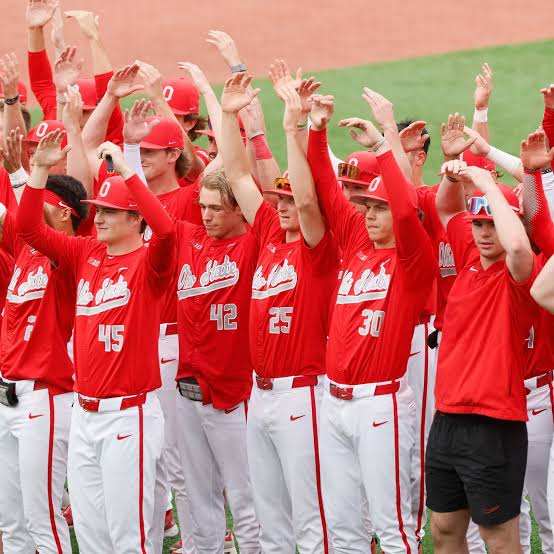 Breaking: 𝙇𝙚𝙩’𝙨 𝙝𝙚𝙖𝙧 𝙞𝙩 𝙛𝙤𝙧 𝙩𝙝𝙚 𝙗𝙤𝙮𝙨 👏 The Buckeyes…