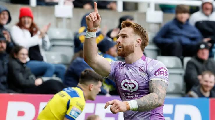 Off-contract Wigan Warriors star remains coy on future amid exit…