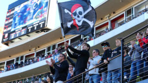 BREAKING NEWS: College football fans sound off as Texas Tech picks up commitment from 4-star safety…