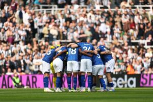 Breaking today: Hirst’s Spot-Kick Secures 1-1 Draw for Ipswich Amid Heated On-Field Confrontation…